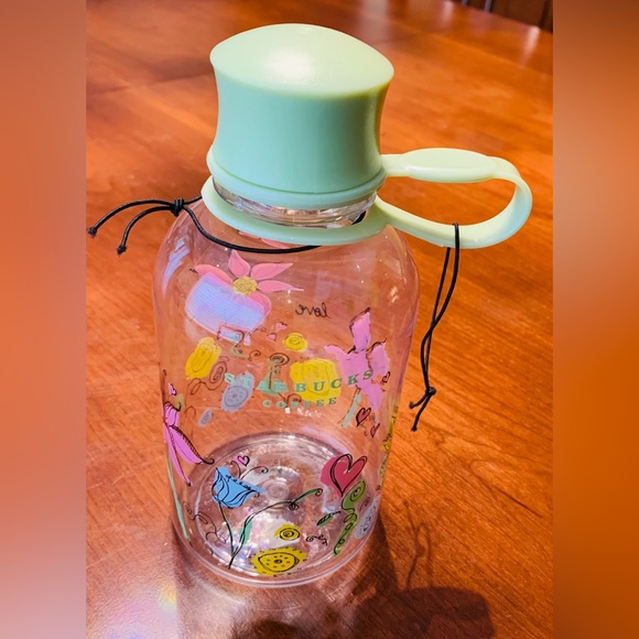 Starbucks acrylic water bottle cute colorful flowers & hearts pattern green cap - Picture 3 of 4